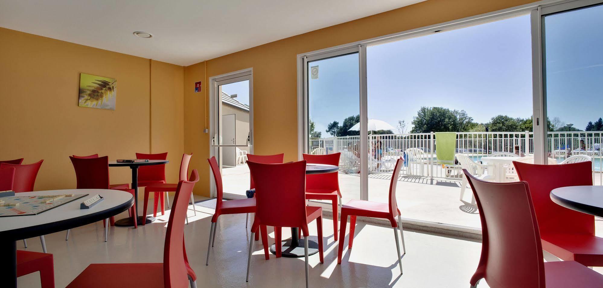 Vacanceole - Residence Le Domaine Du Bosquet Egletons Ngoại thất bức ảnh